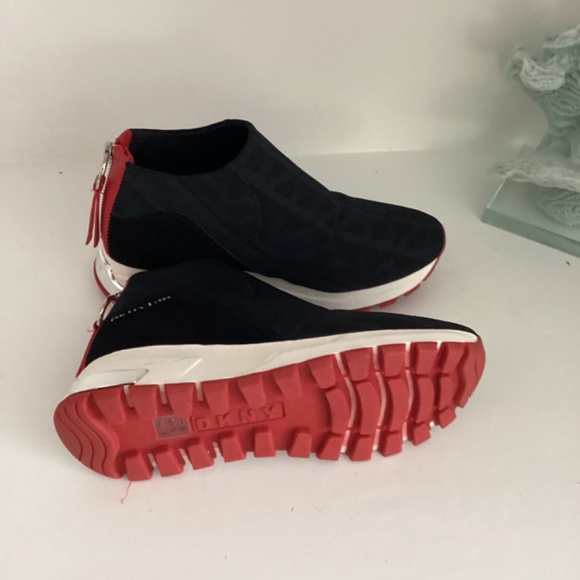 REDUCED DKNY Women’s Stretch knit fashion sneakers shoes  VARIOUS SIZES - Picture 7 of 10